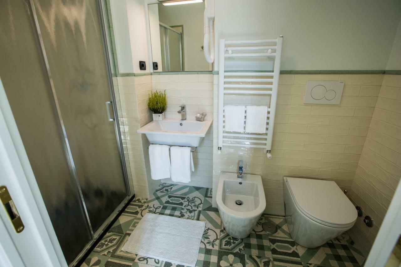 Art Nouveau Roma Colosseo Suites Екстериор снимка