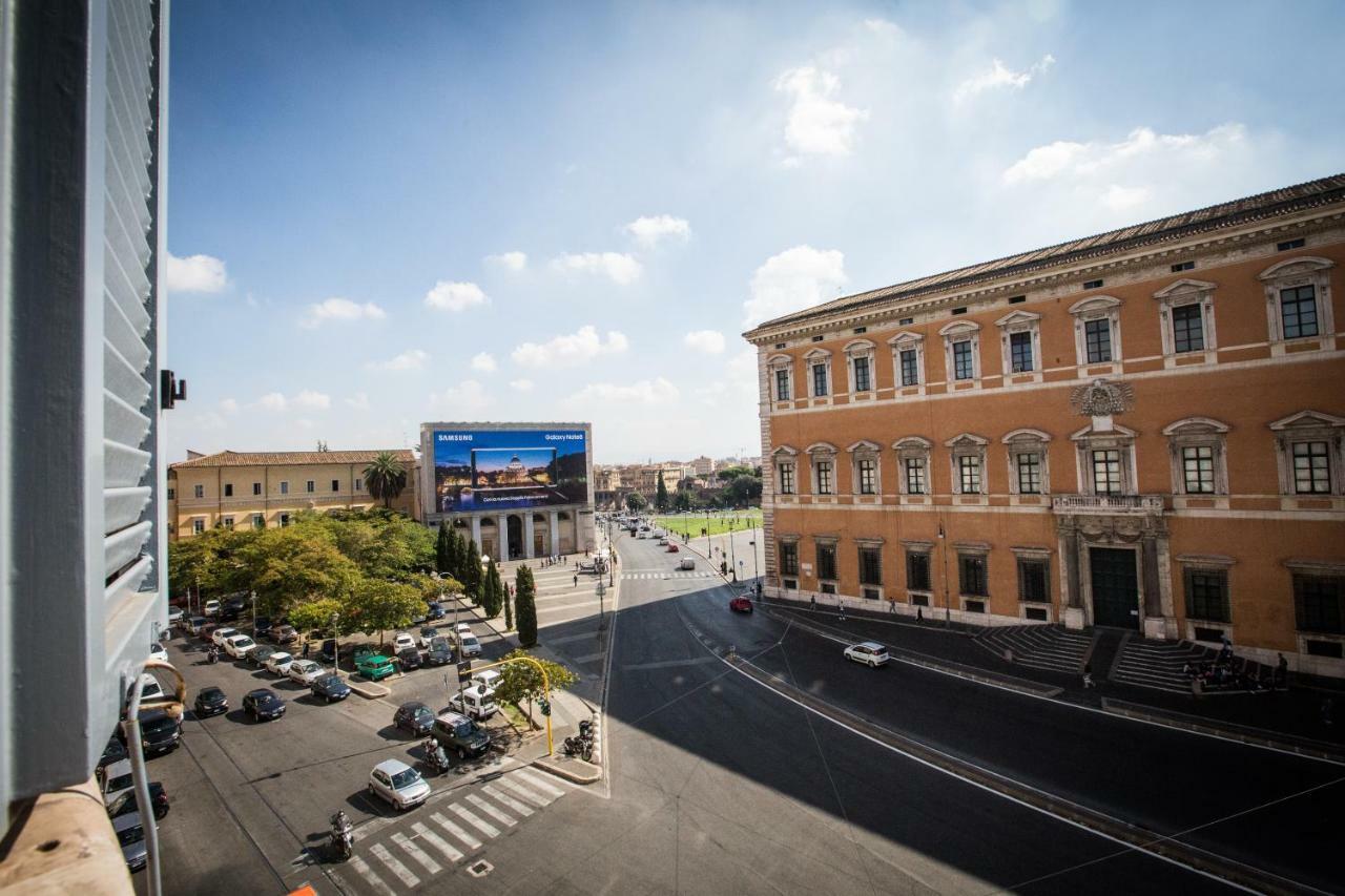 Art Nouveau Roma Colosseo Suites Екстериор снимка